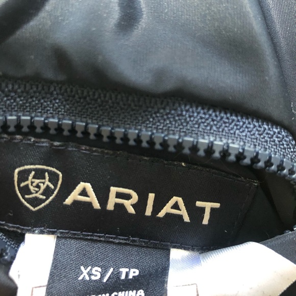 Ariat  Reversible Riding Puffer vest XS - Picture 2 of 9